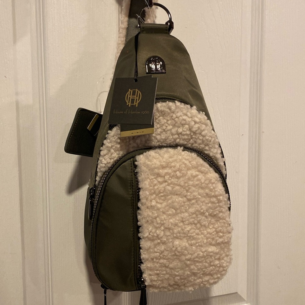 BNWT HOUSE OF HARLOW 1960 Green White Sherpa Sling Backpack